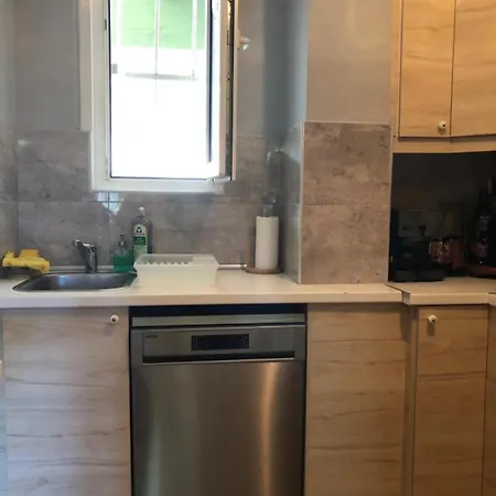 Charming Flat W Balcony In Besiktas Apartment *
