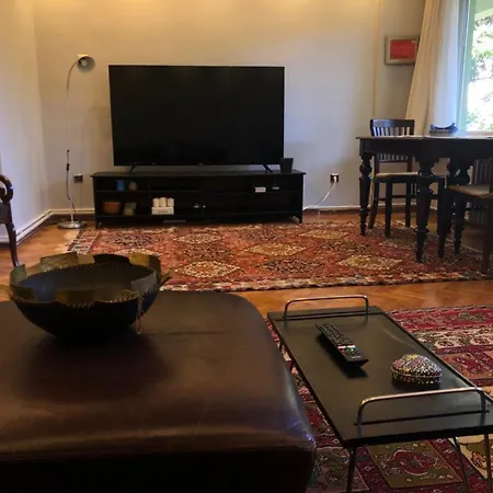 Charming Flat W Balcony In Besiktas Apartment *