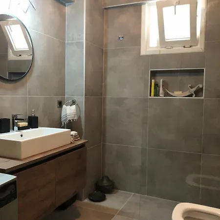 Charming Flat W Balcony In Besiktas Апартаменты *